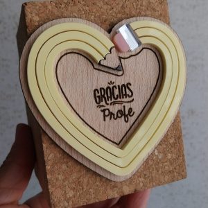 Portalápices Personalizado de Corcho con Lápiz Corazón para Profes