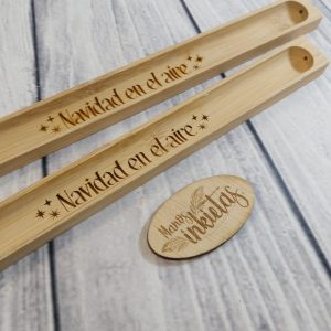 Base de Bambú para Incienso con Mensaje de Navidad