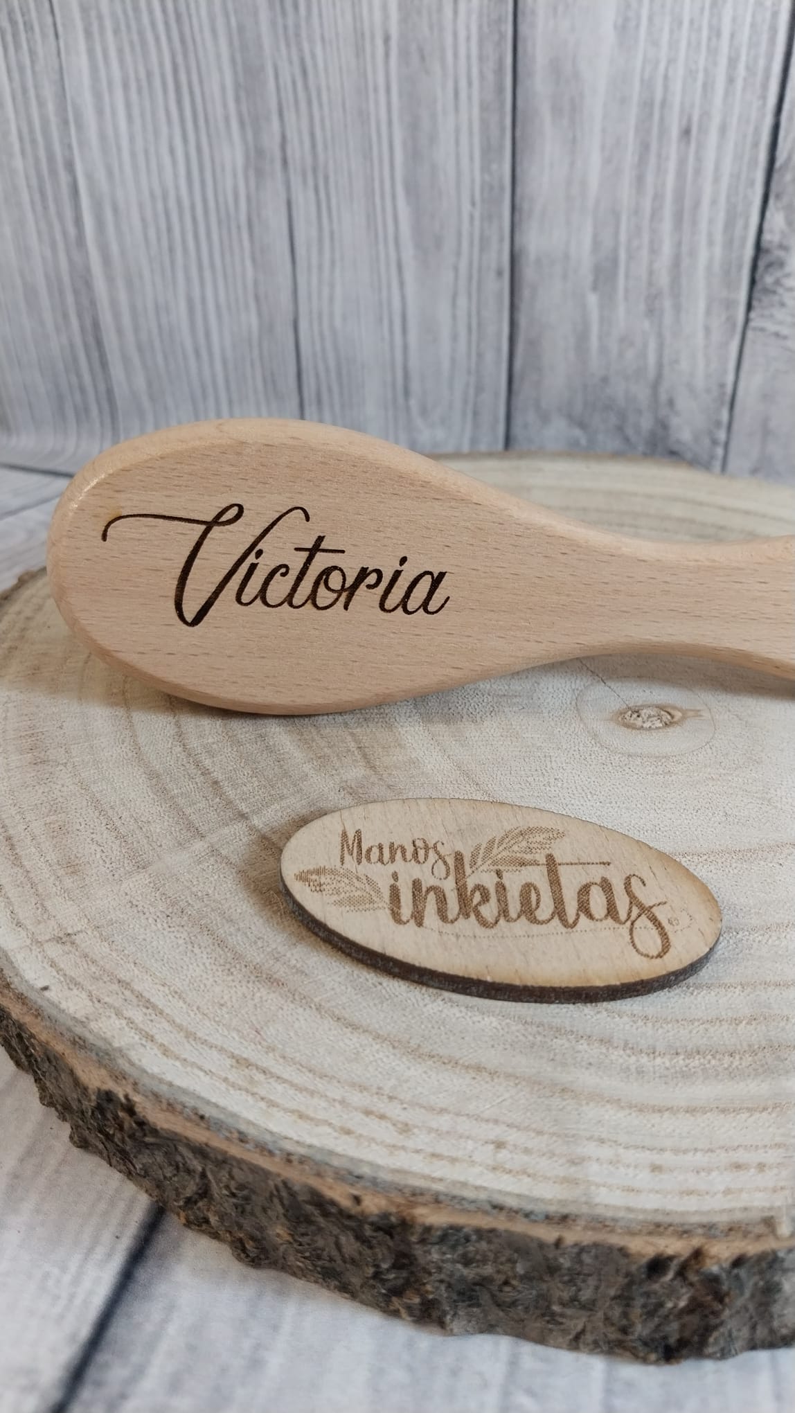 Cepillo de Madera Grabado para Bebés