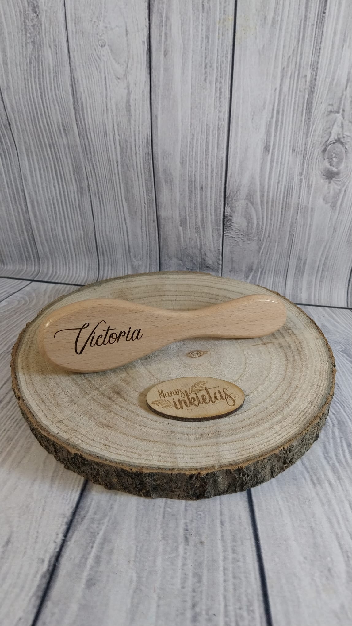 Cepillo de Madera Grabado para Bebés